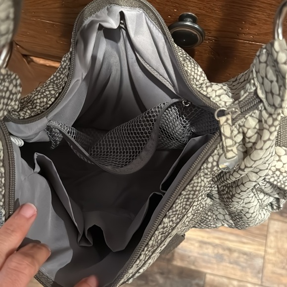 Travelon pebbled shoulder bag purse - Picture 8 of 8